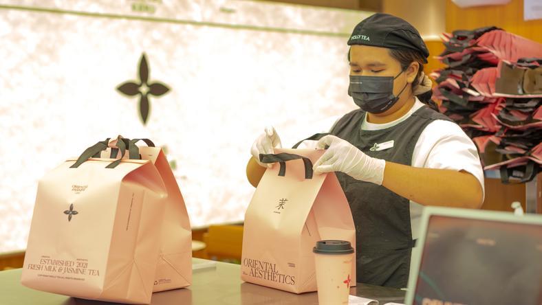 茉莉奶白纽约“被叛”:一纸诉讼背后,茶饮出海的加盟困局